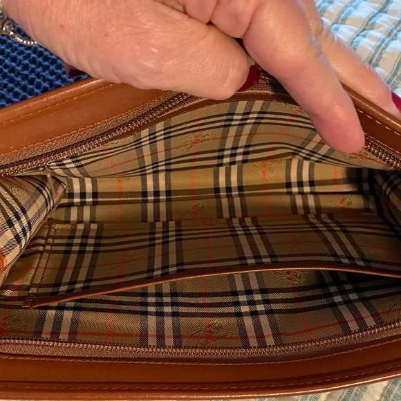 Burberry Tan Leather Clutch - Picture 5 of 14